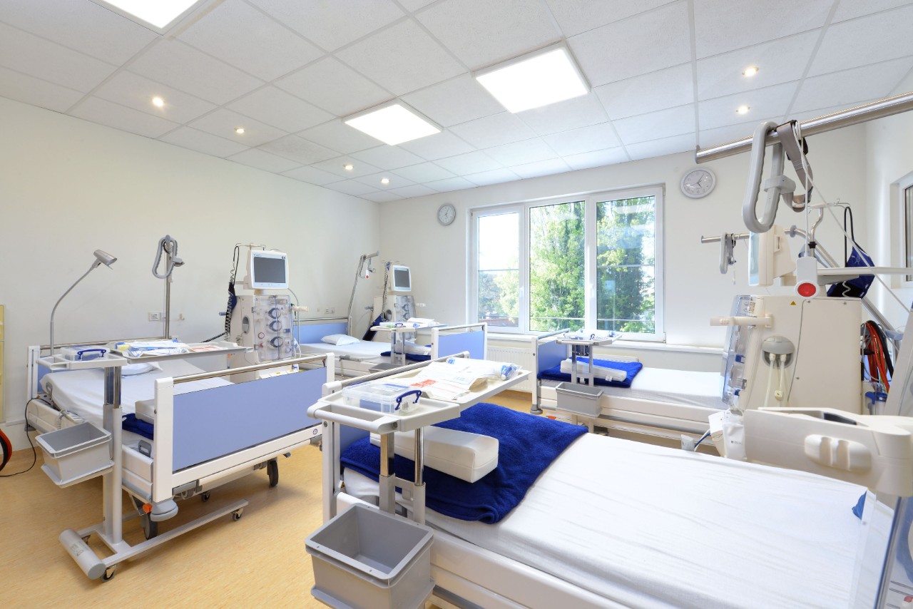 Unsere modernen und hellen Dialyse-Räumlichkeiten im NephroCare MVZ Hamburg Altona
